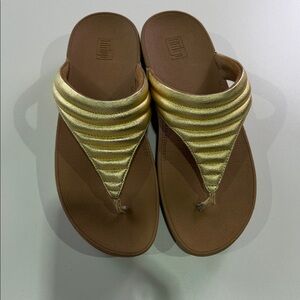 FitFlop Women's Metallic Gold and Brown Sandals